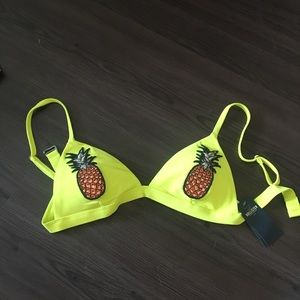 Hollister pineapple swim top. NWT